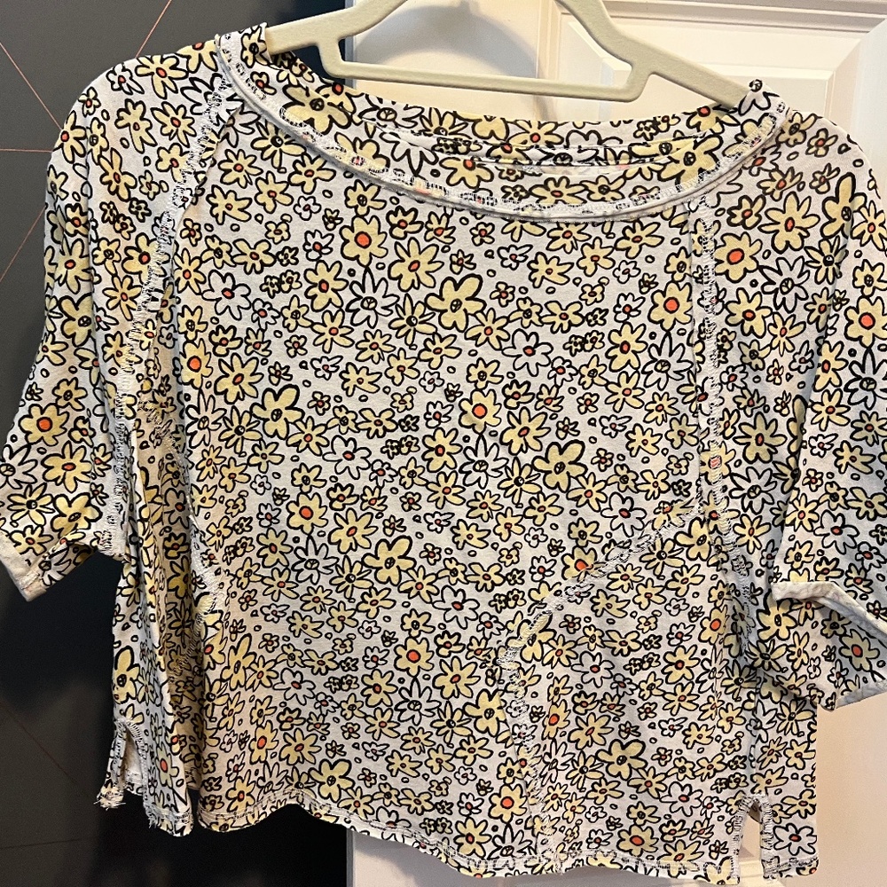 We the Free crop tshirt with flowers NWT
